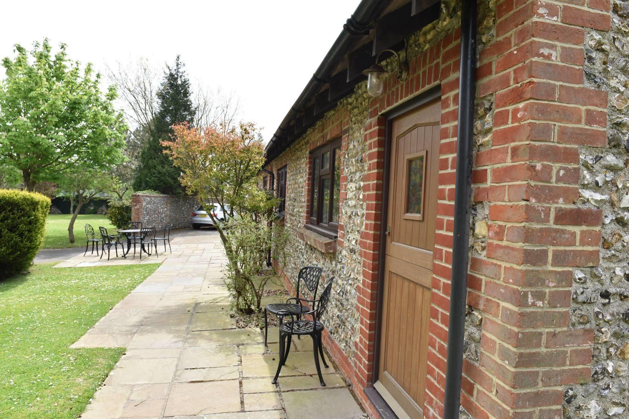 Old Selden Farm B&B Clapham  Exteriör bild